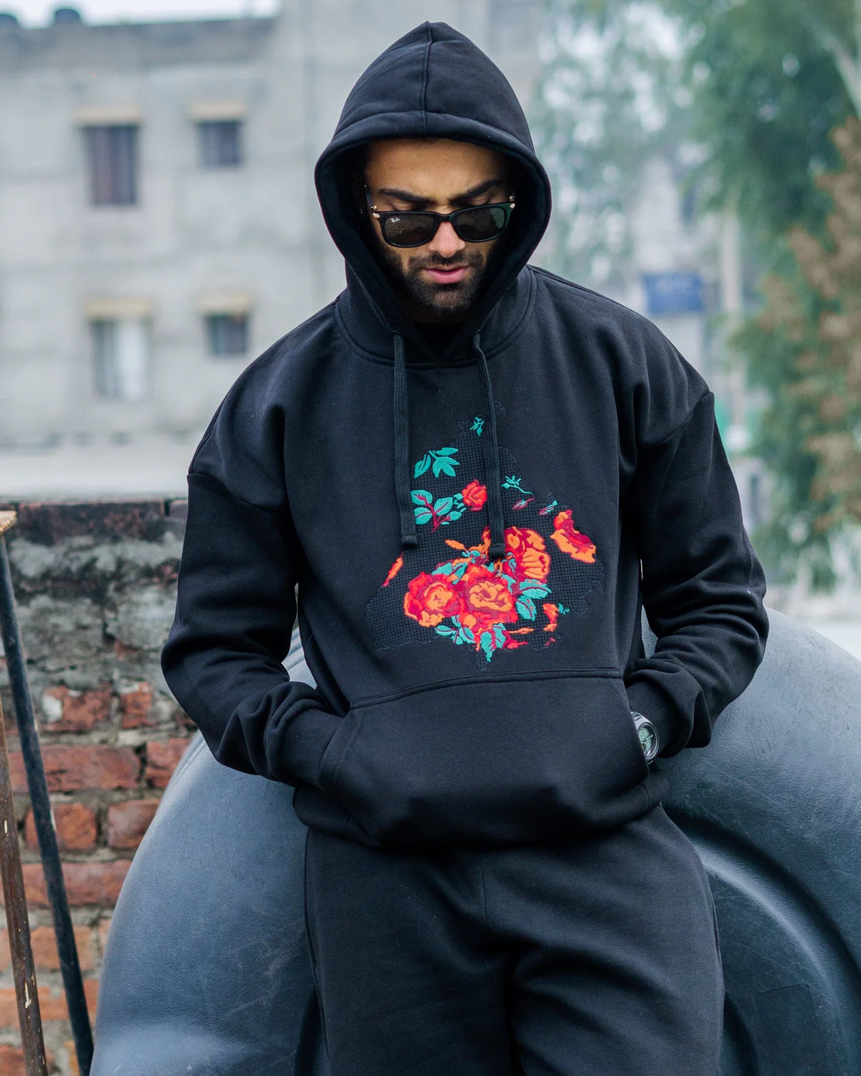 Khirda Punjab Black Hoodie Embroidery - Main Image