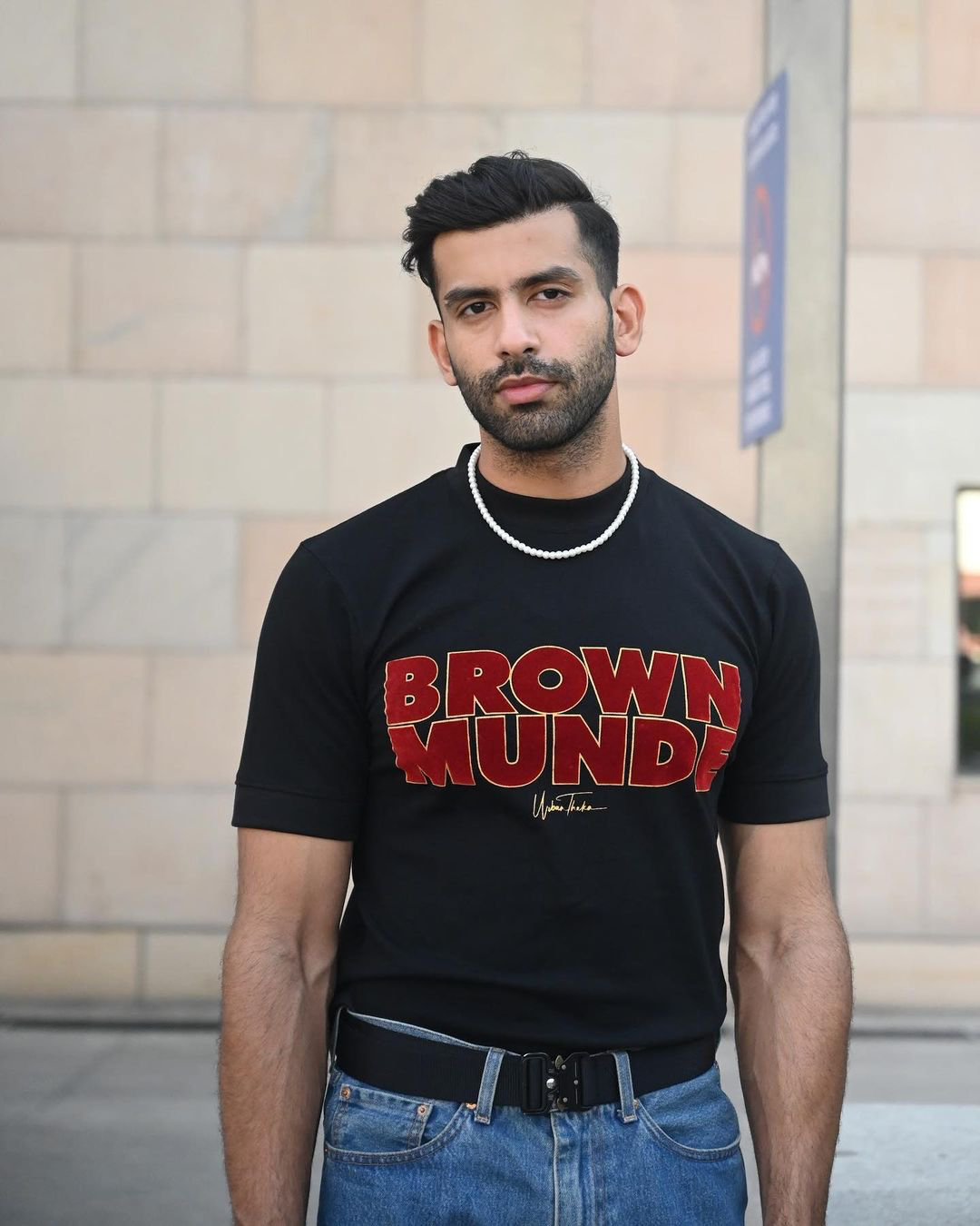 BROWN MUNDE TEE