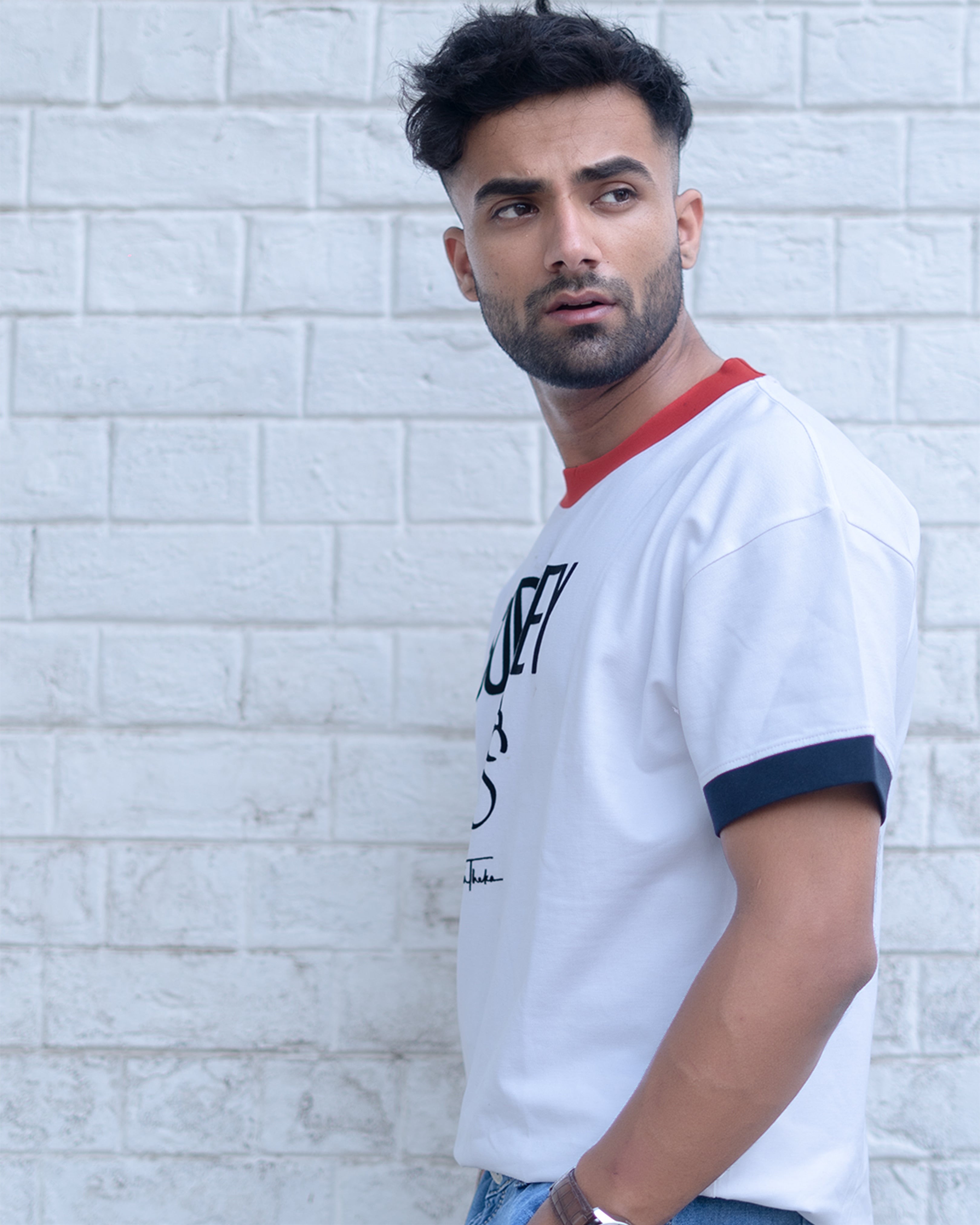 Surrey Aale Unisex T-Shirt